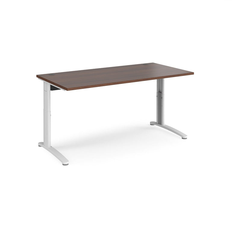 TR10 height settable straight desk 800 deep - Office Products Online