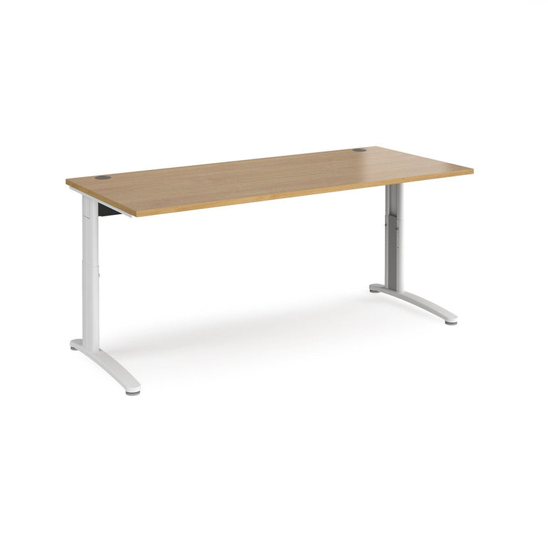 TR10 height settable straight desk 800 deep - Office Products Online