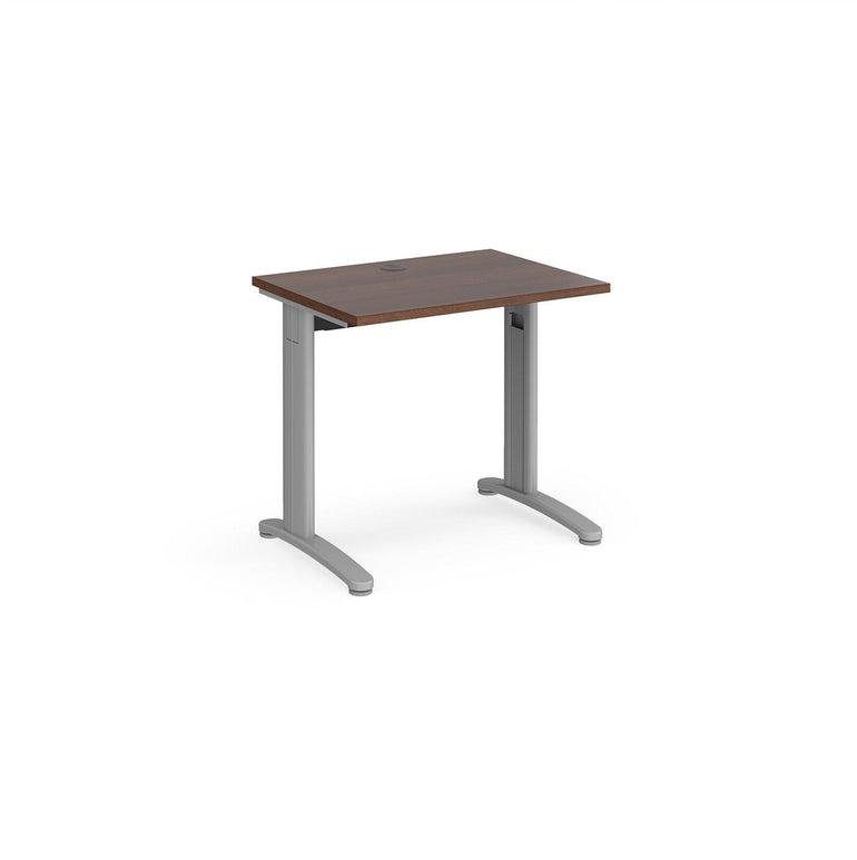 TR10 straight desk 600 deep - Office Products Online