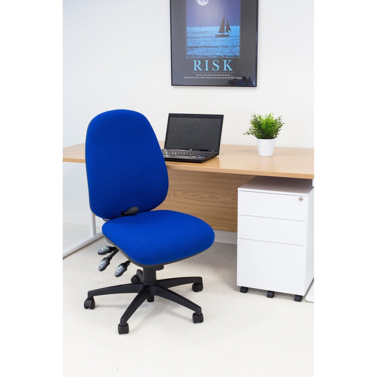 Maxi Ergonomic Chair With Lumbar Pump