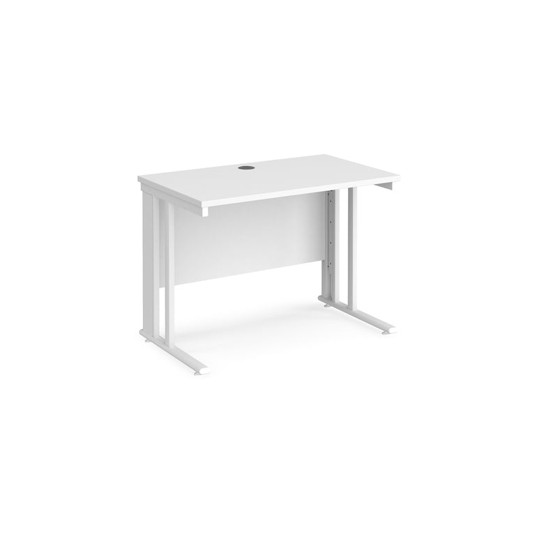 Maestro 25 cable managed leg straight desk 600 deep - Office Products Online