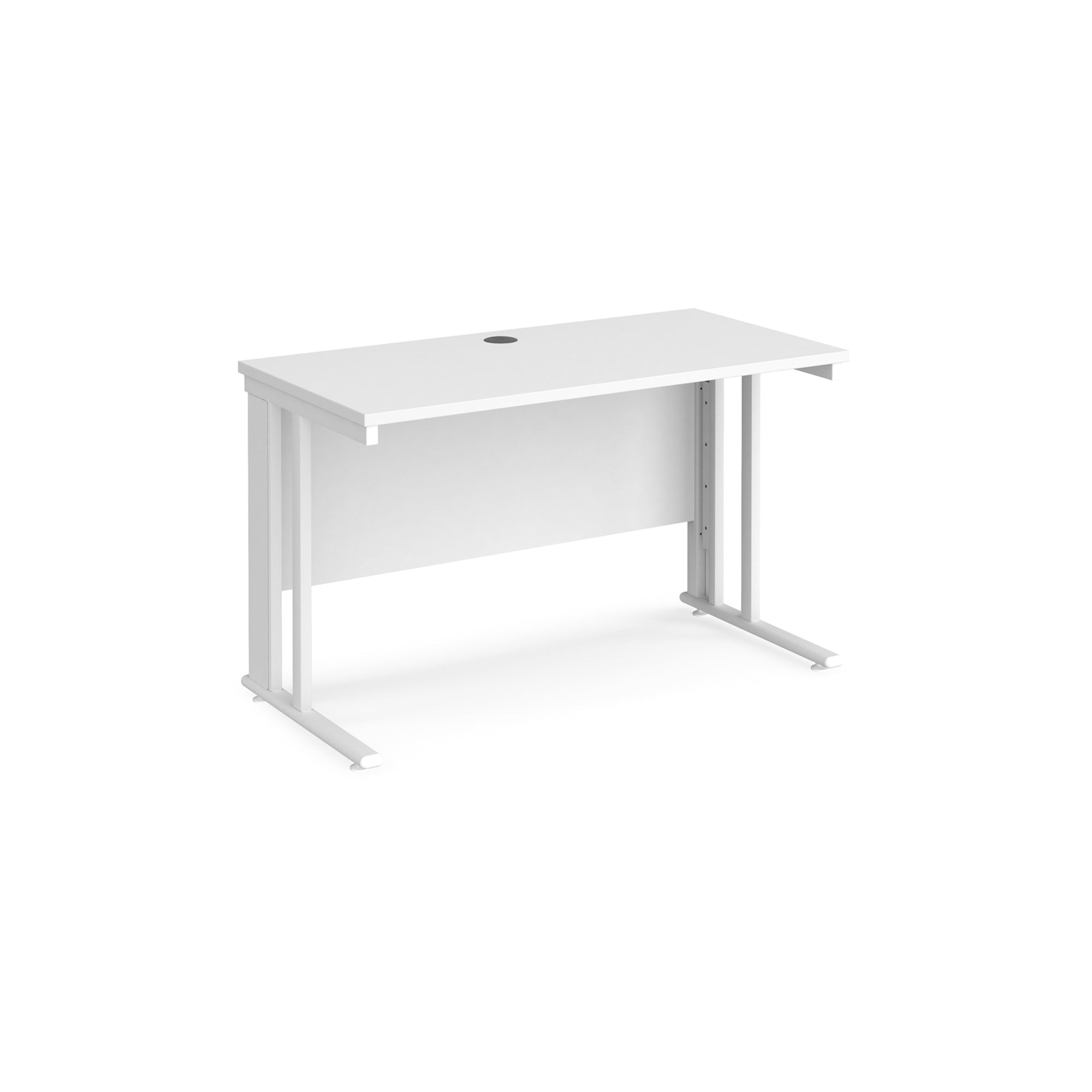 Maestro 25 cable managed leg straight desk 600 deep - Office Products Online